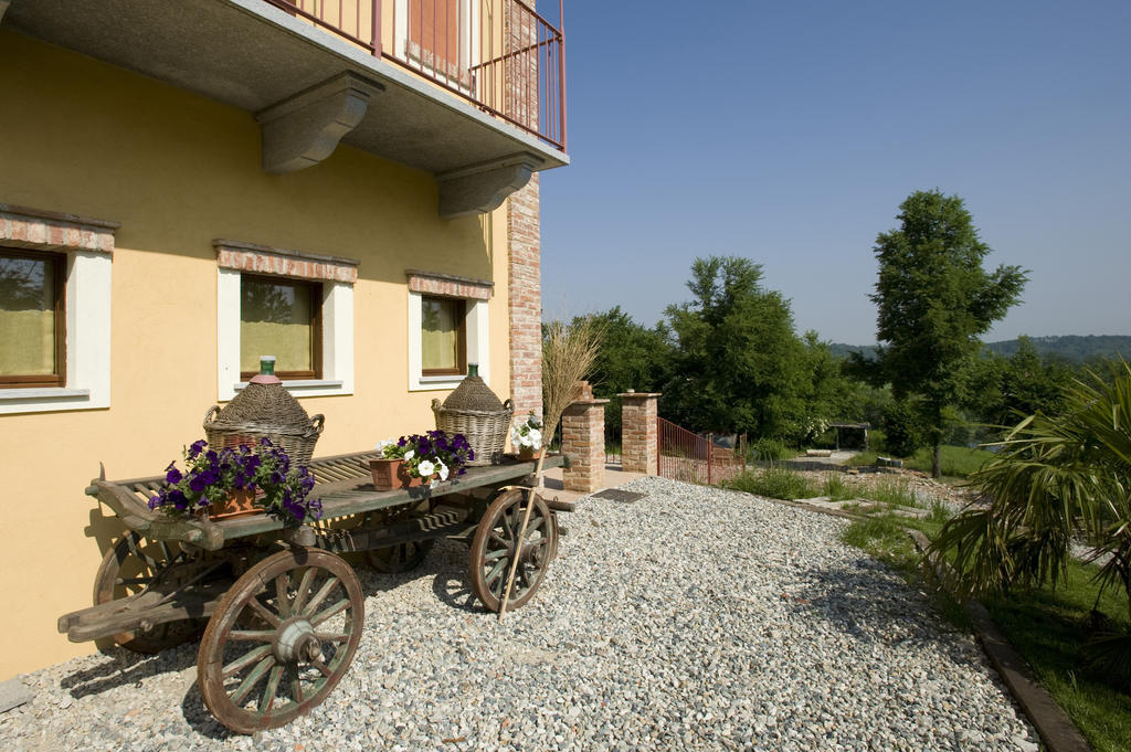 Agriturismo Cascina Monchiero Bra Ngoại thất bức ảnh