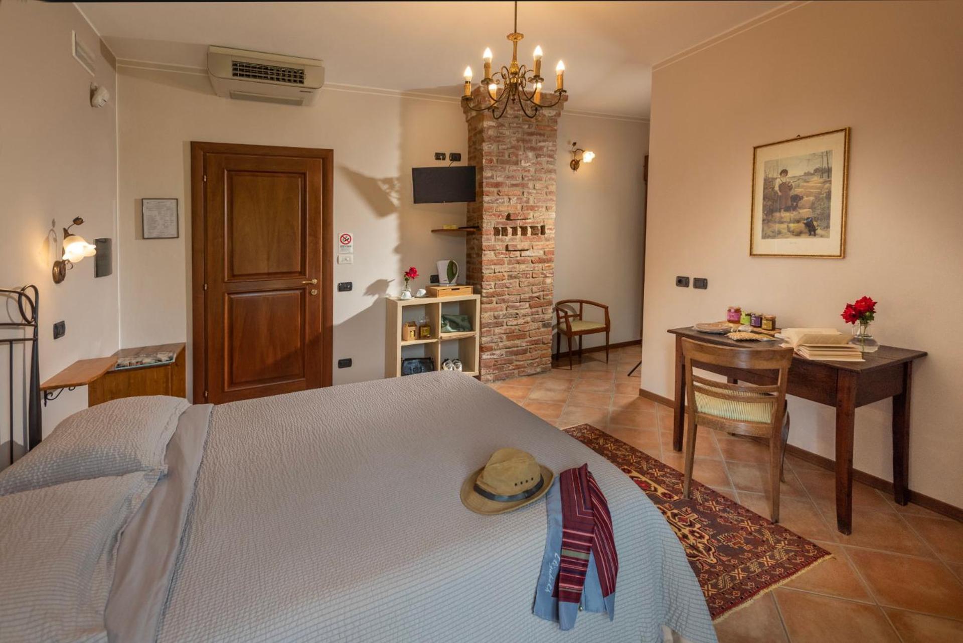 Agriturismo Cascina Monchiero Bra Ngoại thất bức ảnh