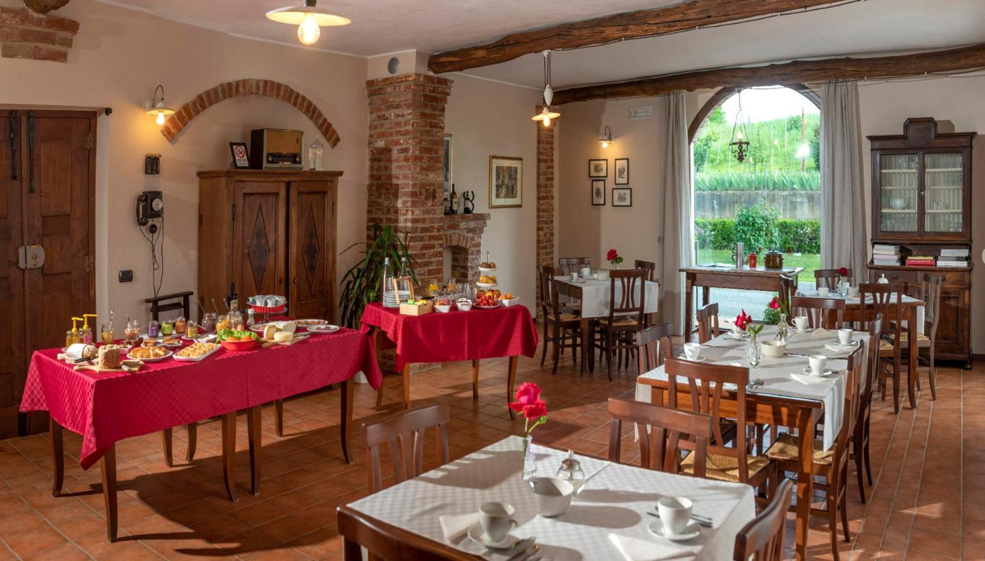 Agriturismo Cascina Monchiero Bra Ngoại thất bức ảnh