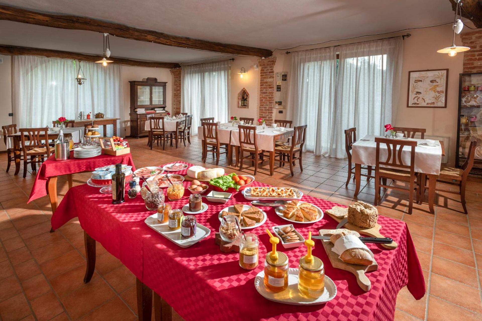 Agriturismo Cascina Monchiero Bra Ngoại thất bức ảnh