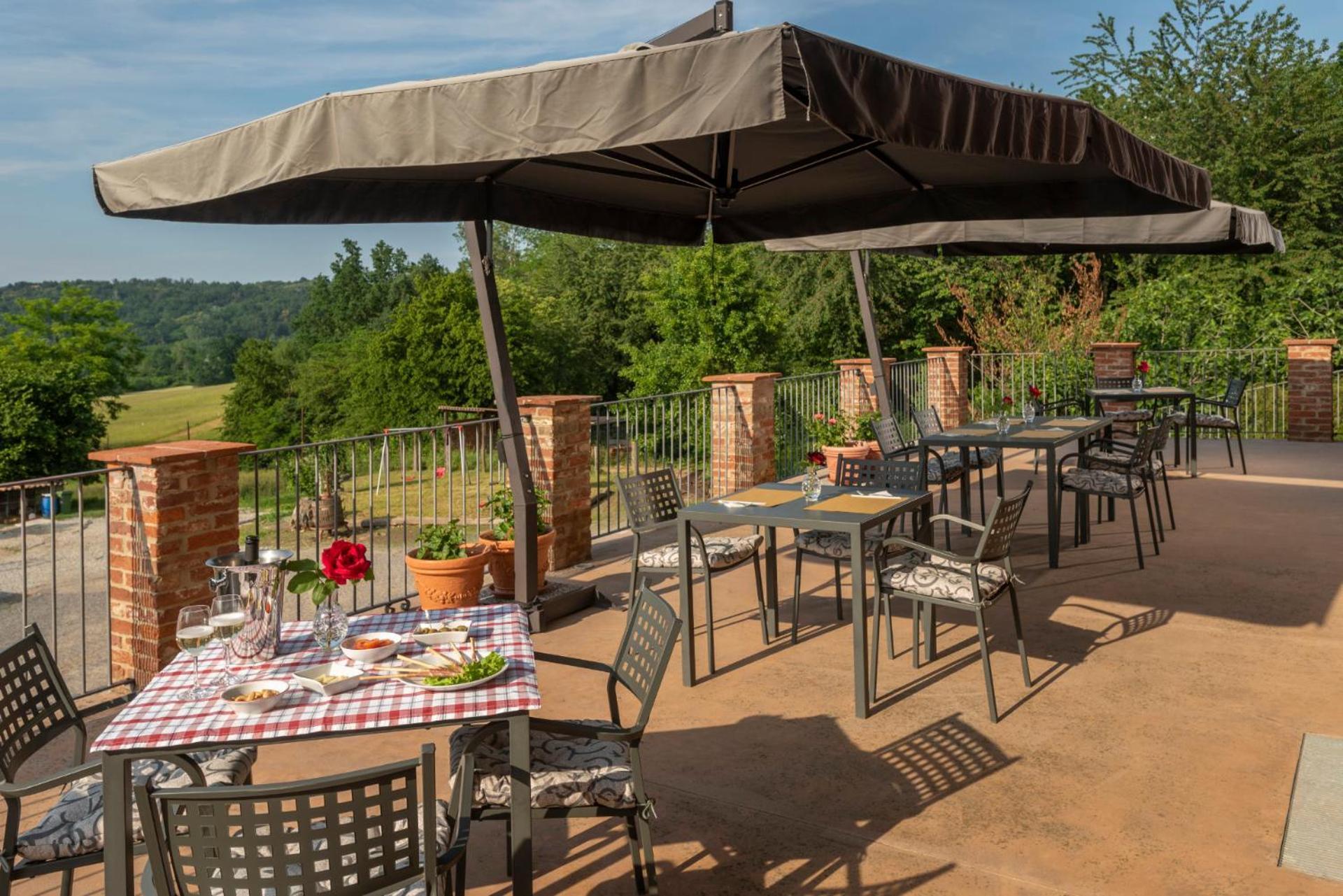 Agriturismo Cascina Monchiero Bra Ngoại thất bức ảnh