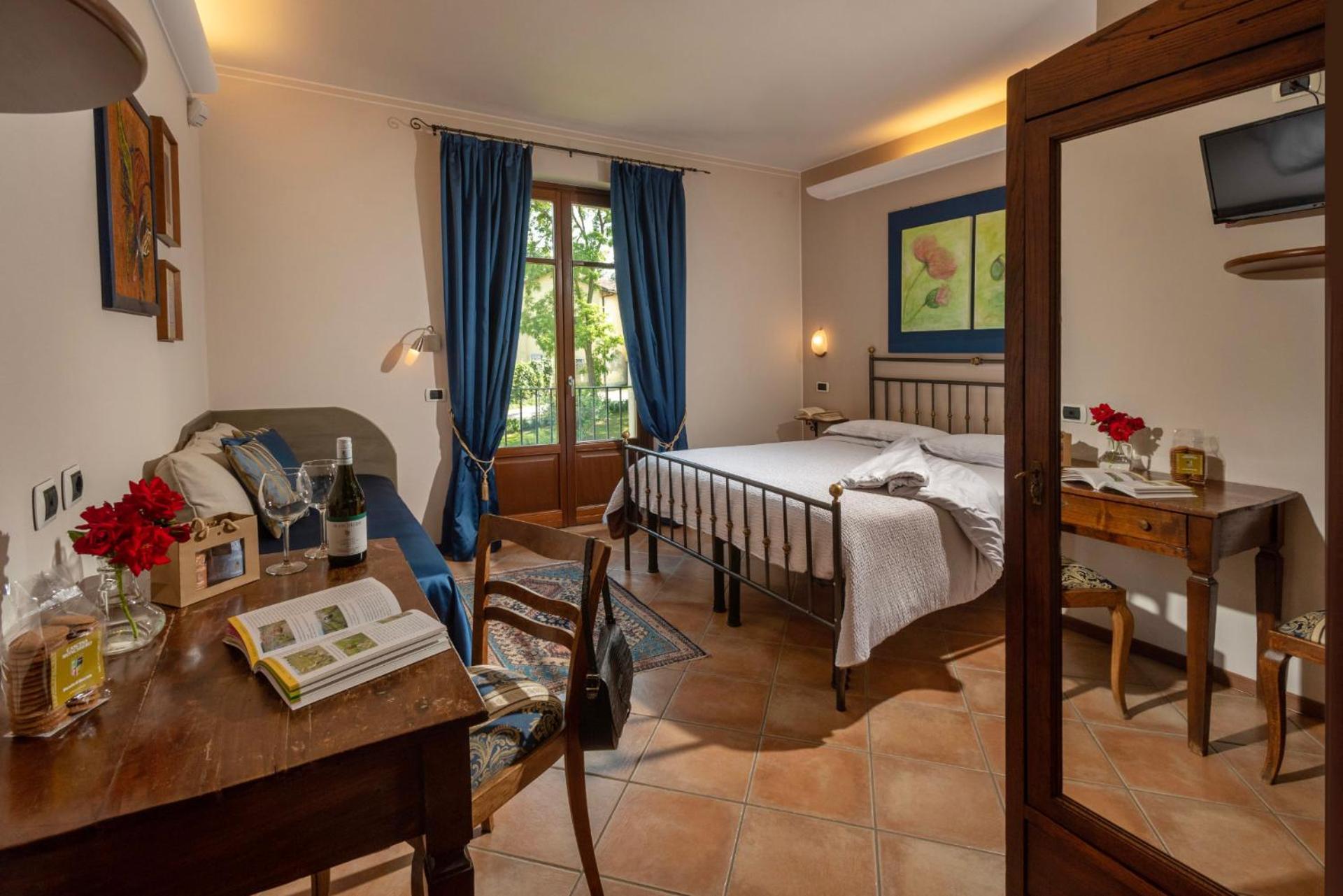 Agriturismo Cascina Monchiero Bra Ngoại thất bức ảnh